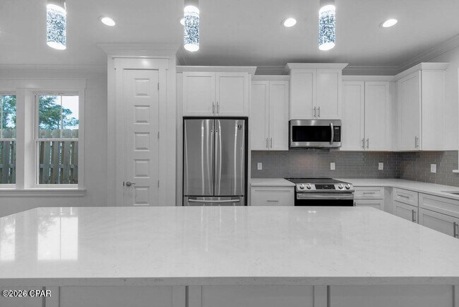 Photo - 8408 Warner Pl