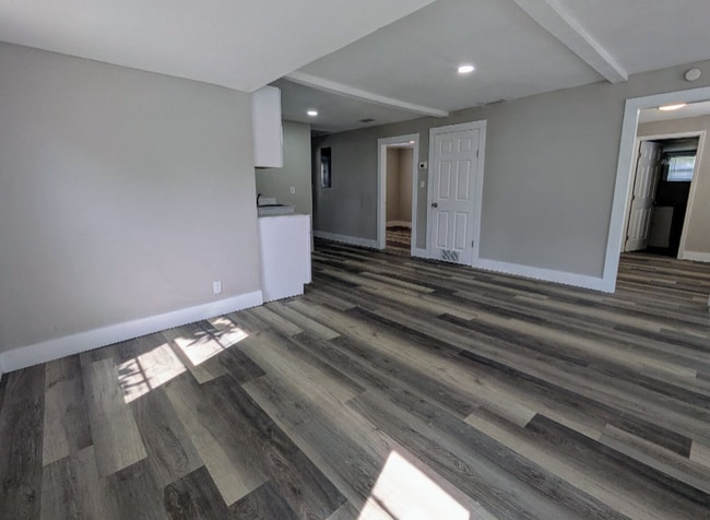 Building Photo - 222 9th St S Rental