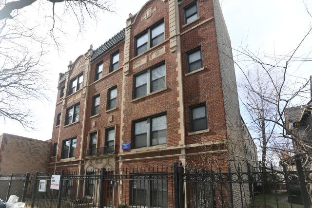 Building Photo - 4551 N Damen Rental