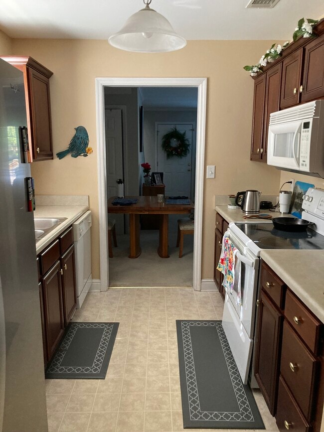 Photo - 231 Littleton Way