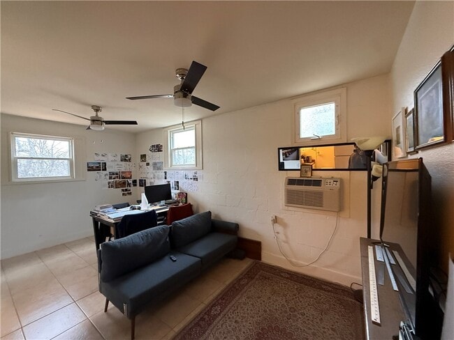 Photo - 101 S W Ave Unit B1