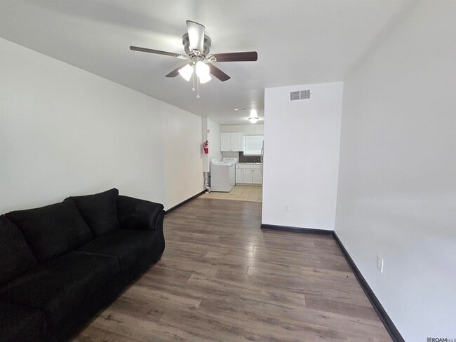 Photo - 947 Grebe St Unit 4