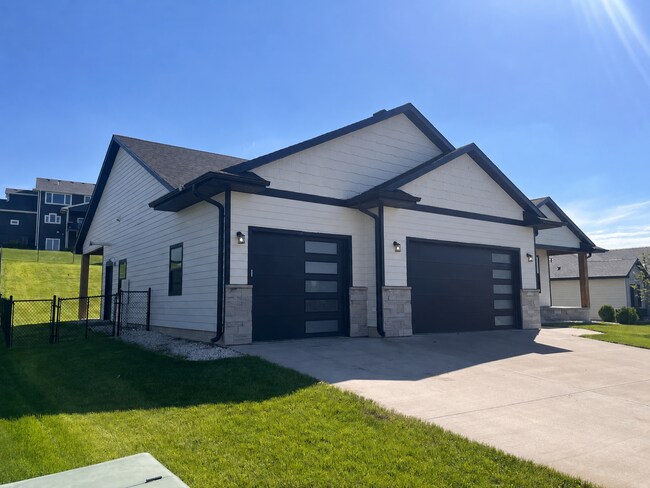Photo - 1625 W Burton Dr