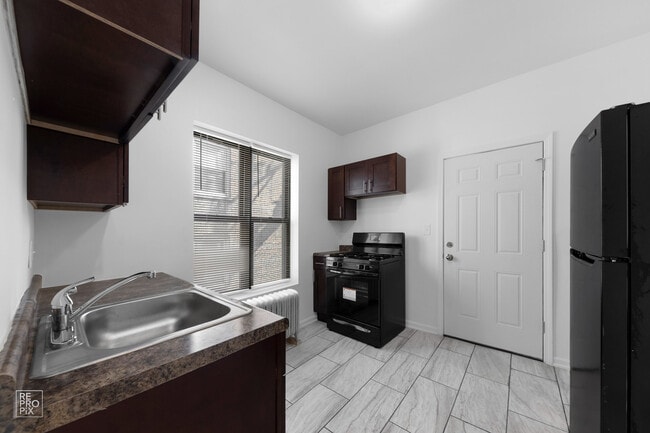 Photo - 500-512 E 75th St Chicago, IL 60619