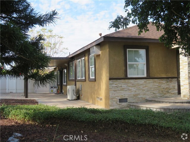 Building Photo - 924 Wyval Ave Unit 102 Rental