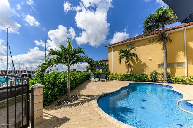 Photo - 3209 Sunset Key Cir