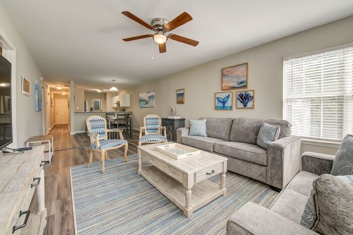 Coastal Comfort Awaits: Spacious 3-Bed, 2-... - Coastal Comfort Awaits: Spacious 3-Bed, 2-... Condo Unit 106