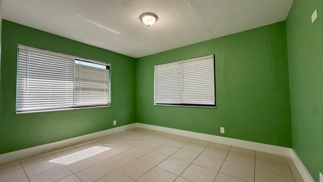Photo - 4729 Myrtle Ln