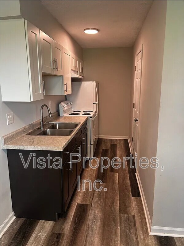 Photo - 388 Elmwood Dr