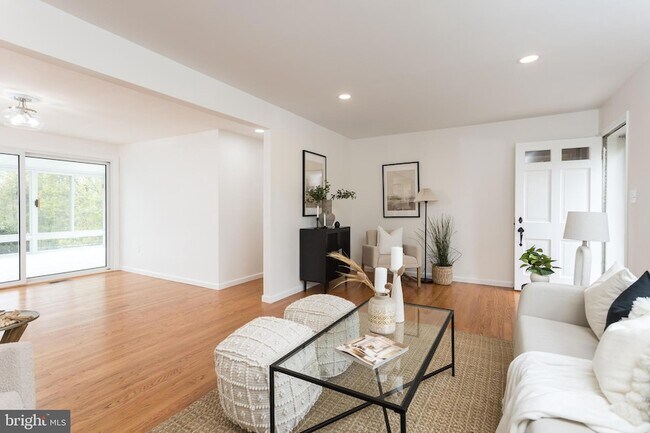 Photo - 16742 Ridge Rd