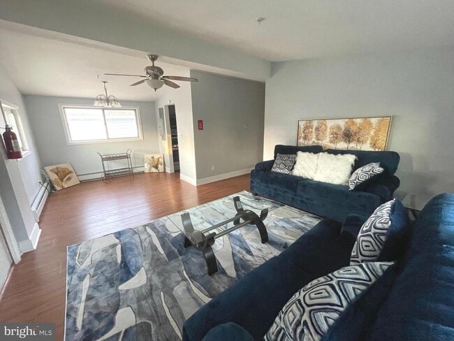 Photo - 1229 Crawford Dr