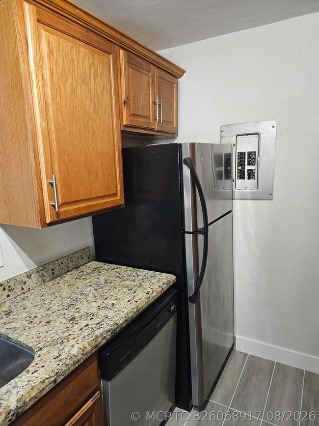 10035 Winding Lake Rd Unit 102