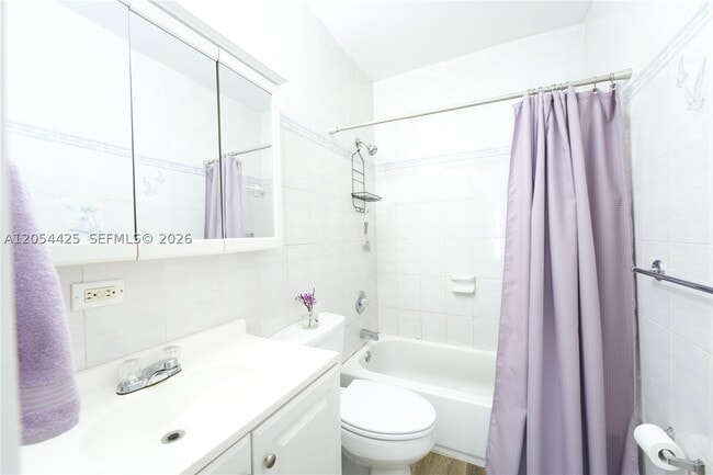 Photo - 1025 SW 12th St Unit 0