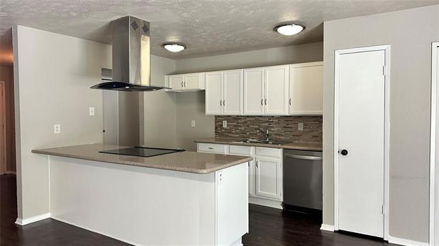 Photo - 534 Windsor Dr