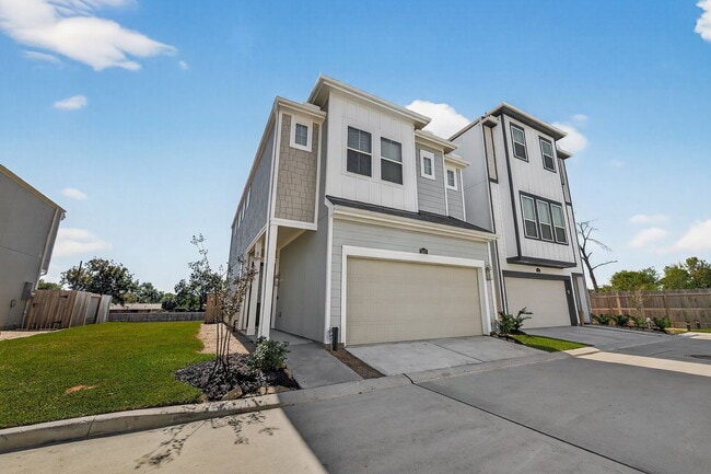 Photo - 3223 Cedar Dawn Ln