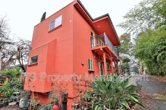 Photo - 4222 Crestline Ave