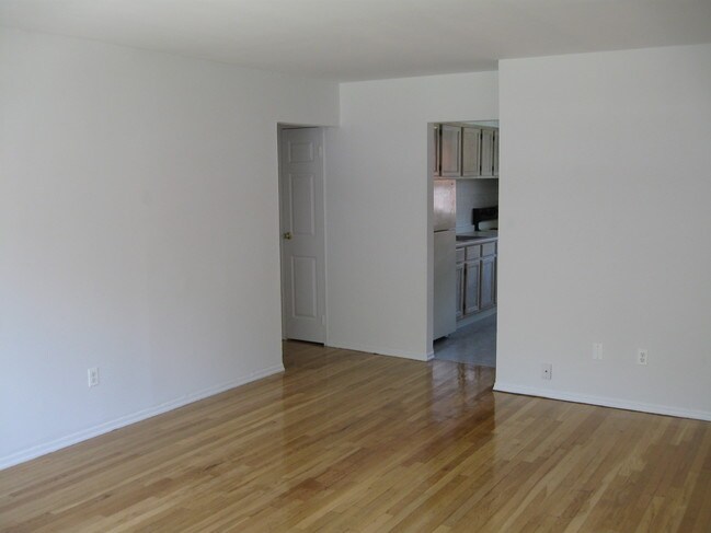 Photo - Pinefield Manor