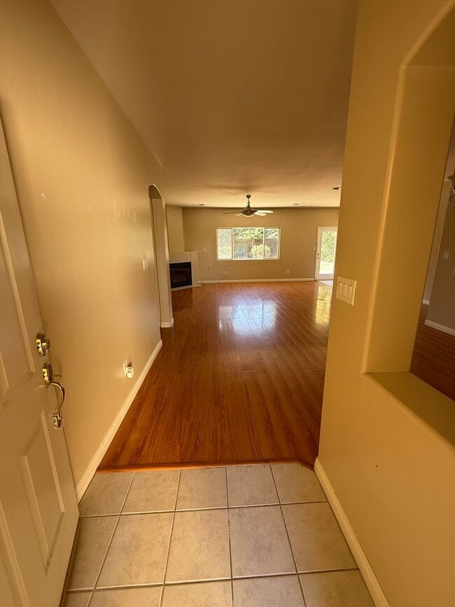 Photo - Modern 4-Bedroom Home in Northwest Bakersfield