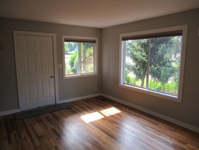 Photo - Totally Remodeled 2 Bedroom