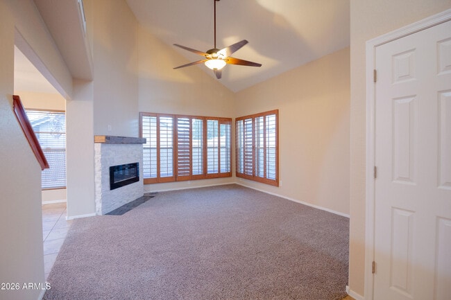 Photo - 506 E Utopia Rd