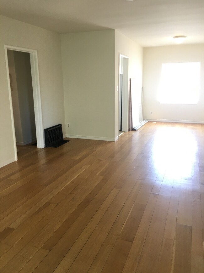 Photo - 298 Fairmount Ave Unidad Charming 2 bedroom 1 bath