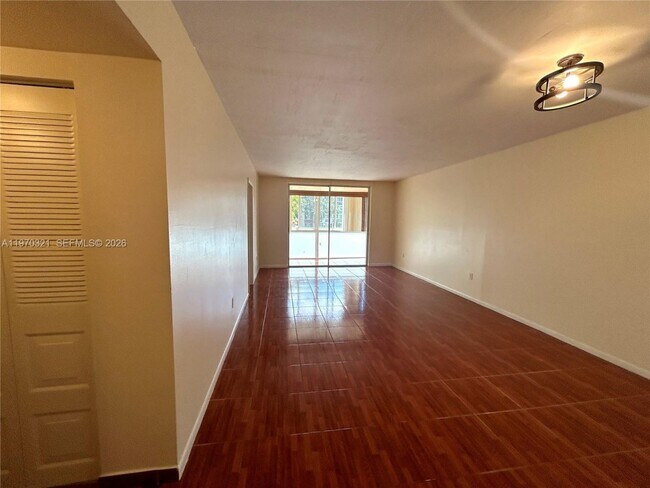 Photo - 1080 Del Lago Cir Unit 2