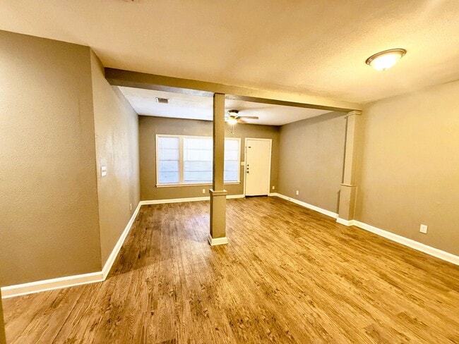 Photo - Beautiful 3-Bed Home in Schertz! Unit 400