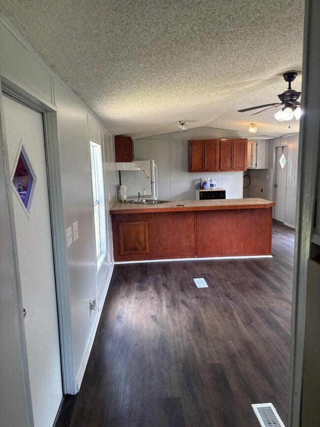 Photo - 601 Lubbock St