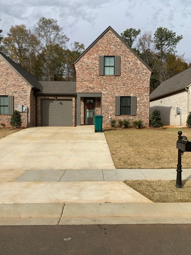 Building Photo - 1172 Stonebrook Ln