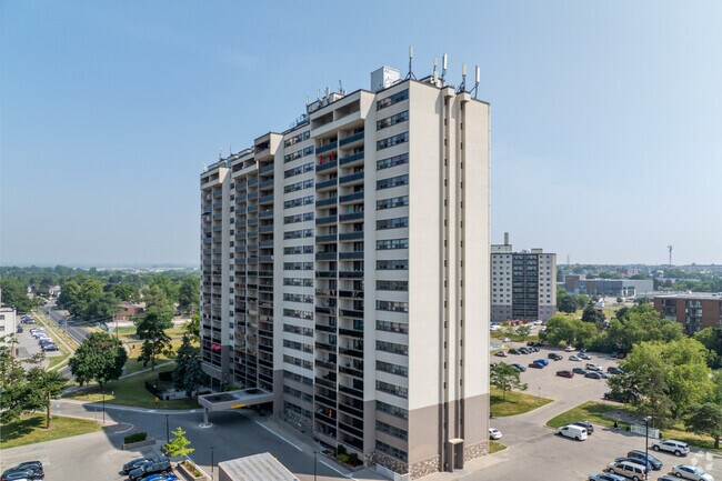 Building 177 - Summit Place