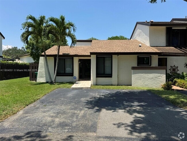 Building Photo - 12721 SW 68th Ter Rental