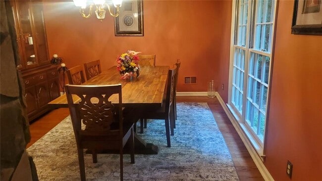 Photo - 4396 Alpine Ct