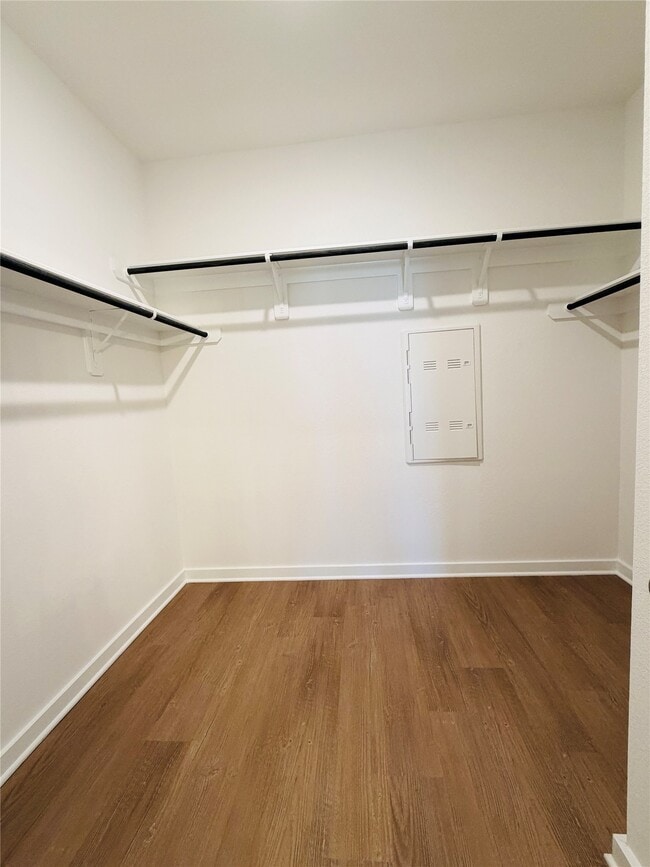 Photo - 8051 Kay Hbr Dr