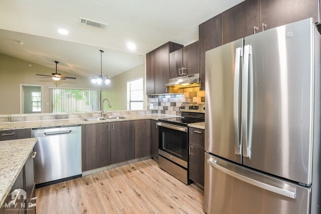 Photo - 1524 Crosswind Cir