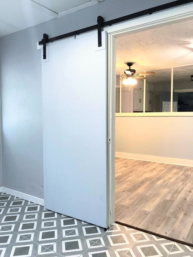 Photo - Clean 2 bedroom home