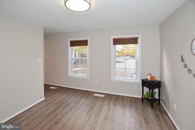 Photo - 8323 Stationhouse Ct