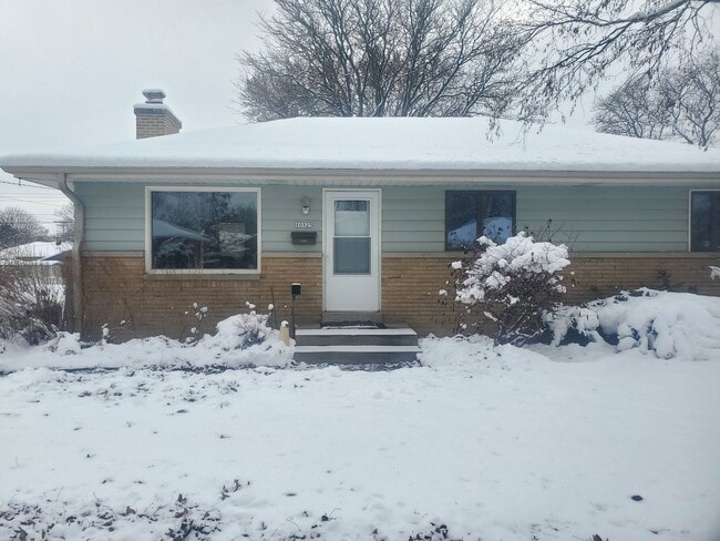 Building Photo - 3 Bedroom Single Family Ranch Home