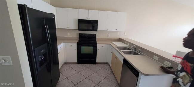 Building Photo - 3723 SE 9th Pl Rental