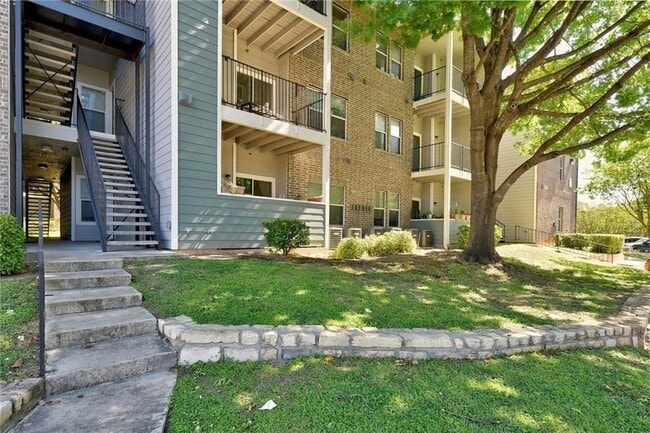 Photo - 12166 Metric Blvd Unit 263