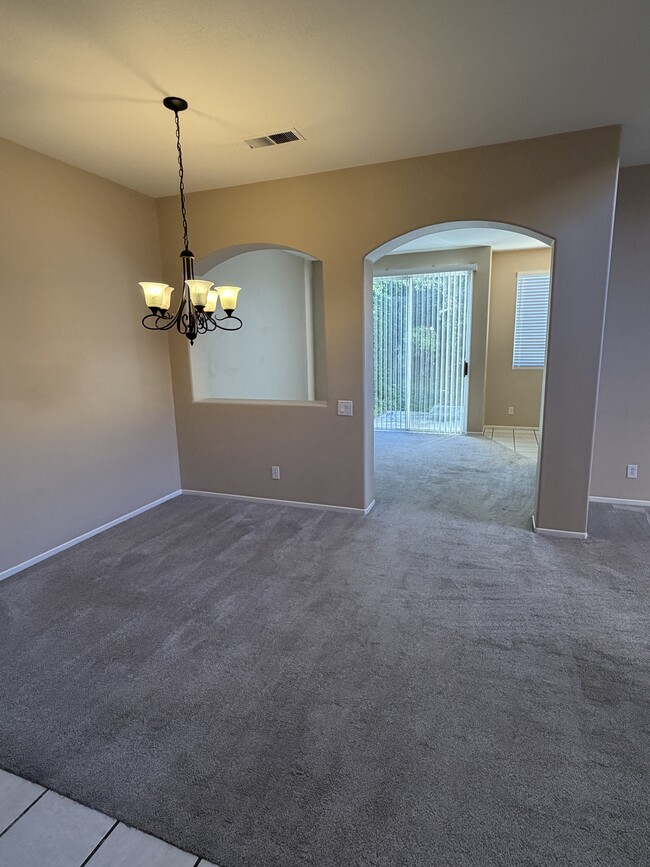 Photo - 15 Hawaii Dr