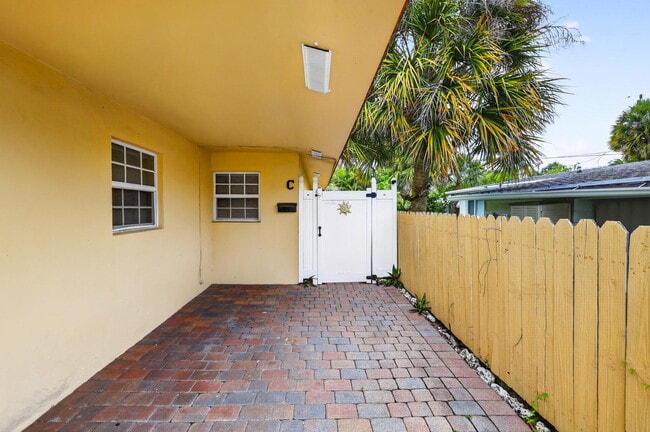Photo - 3207 Marine Dr