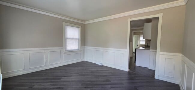 21222 Audrey Ave