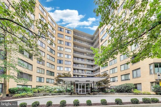 Building Photo - 4740 Connecticut Ave NW Unit 906 Rental