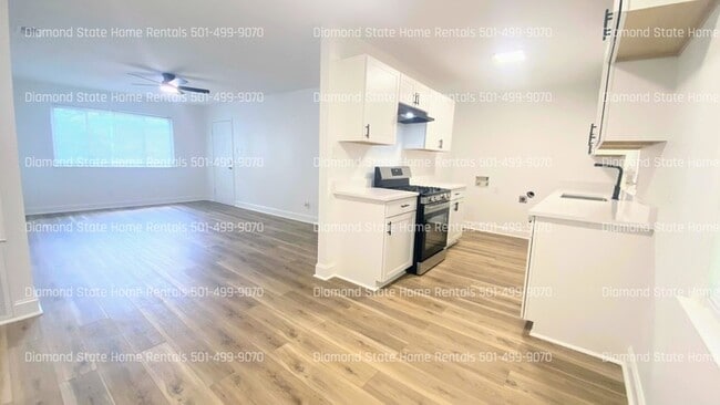 Photo - 428 N Oak St