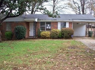 Building Photo - 3006 Phyllis Ln