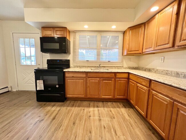 Photo - 300 Grove Street (NT) Unit 1