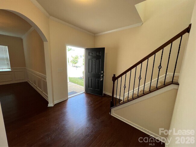 10374 Rutledge Ridge Dr NW