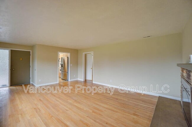 Photo - 2218 E 18th St Unit A