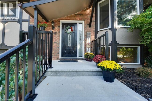 Photo - 30 Ashwood Dr