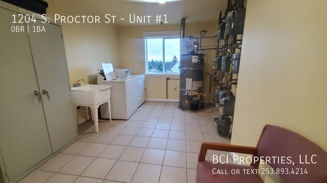 Photo - 1204 S Proctor St Unidad #1